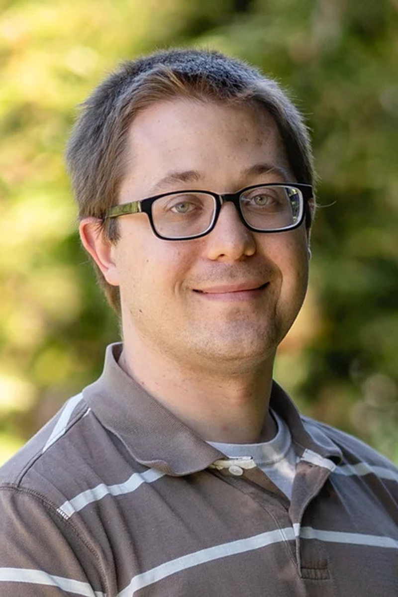 pistilli_headshot_2022_full